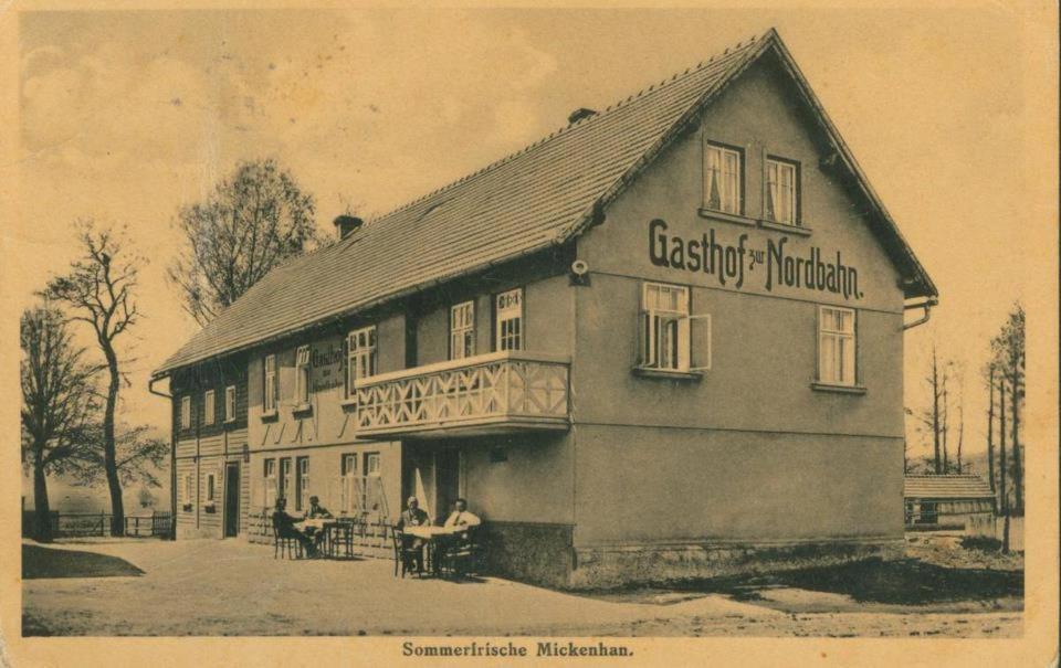 Drevenka Hotel Provodin Bagian luar foto