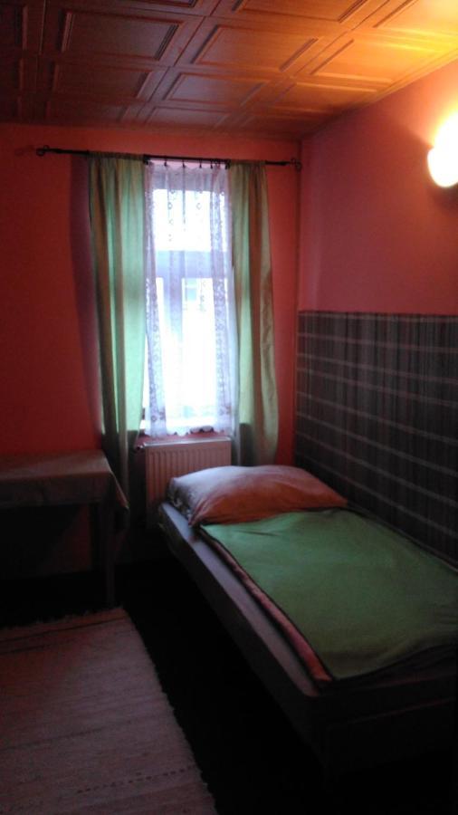 Drevenka Hotel Provodin Bagian luar foto