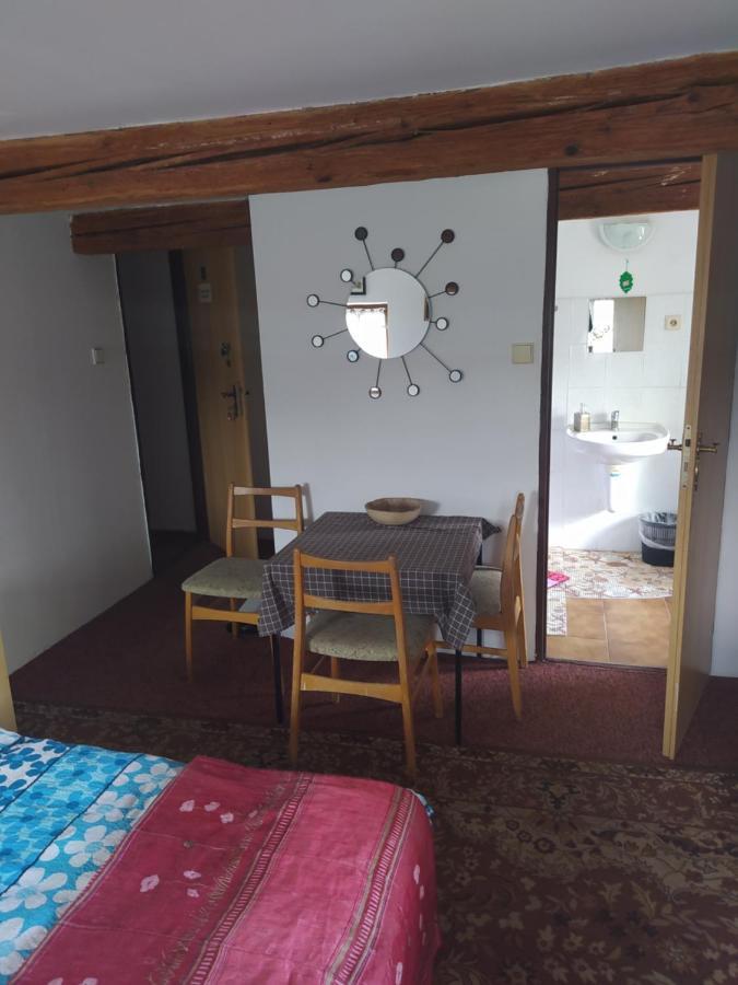 Drevenka Hotel Provodin Bagian luar foto