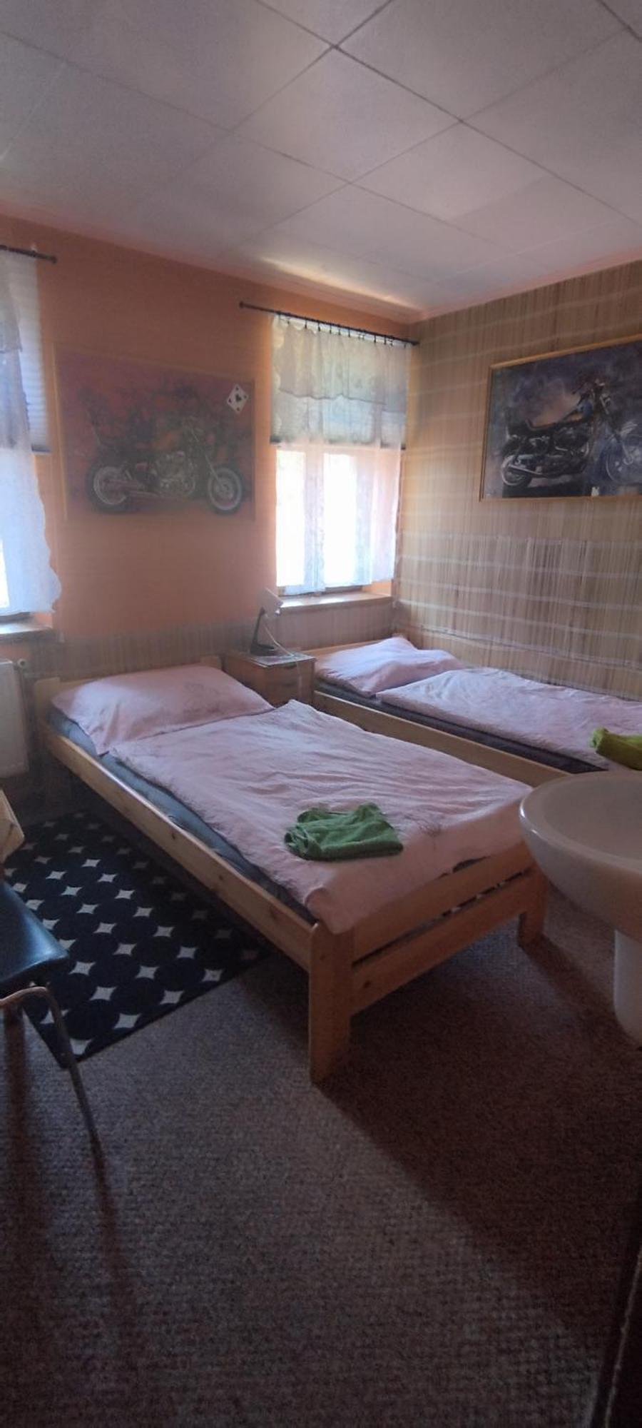 Drevenka Hotel Provodin Bagian luar foto